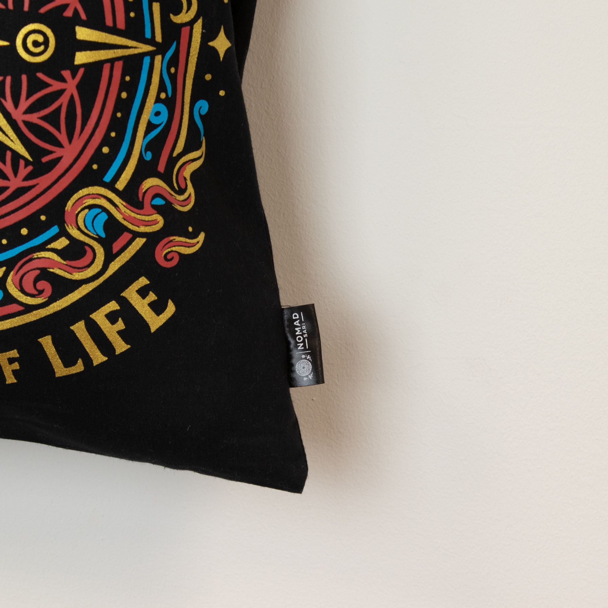 Nomad Sari Iconic Classic Tote Bag - Compass of Life - Black 6oz