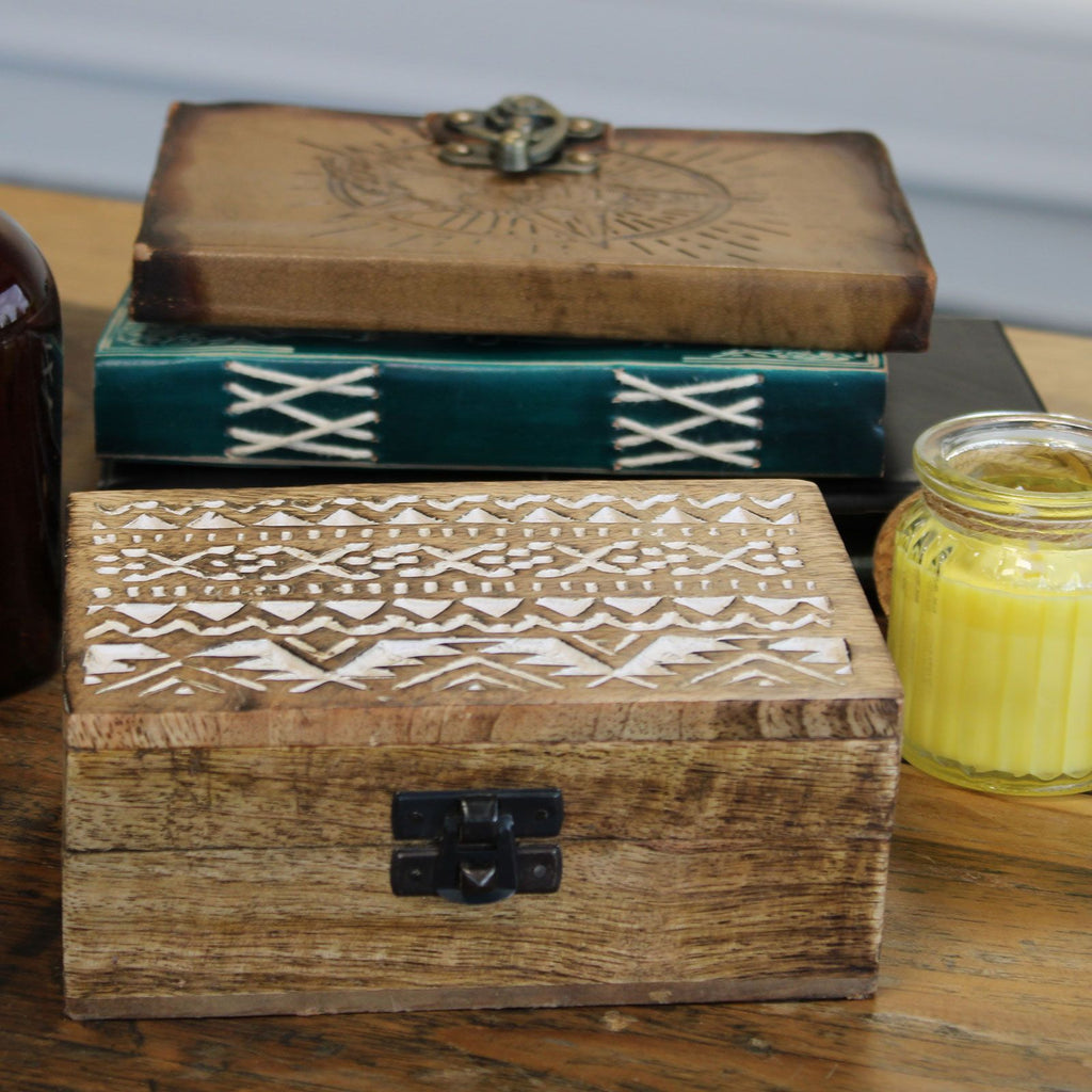 White Washed Wooden Box – 6x4 Slavic Design
