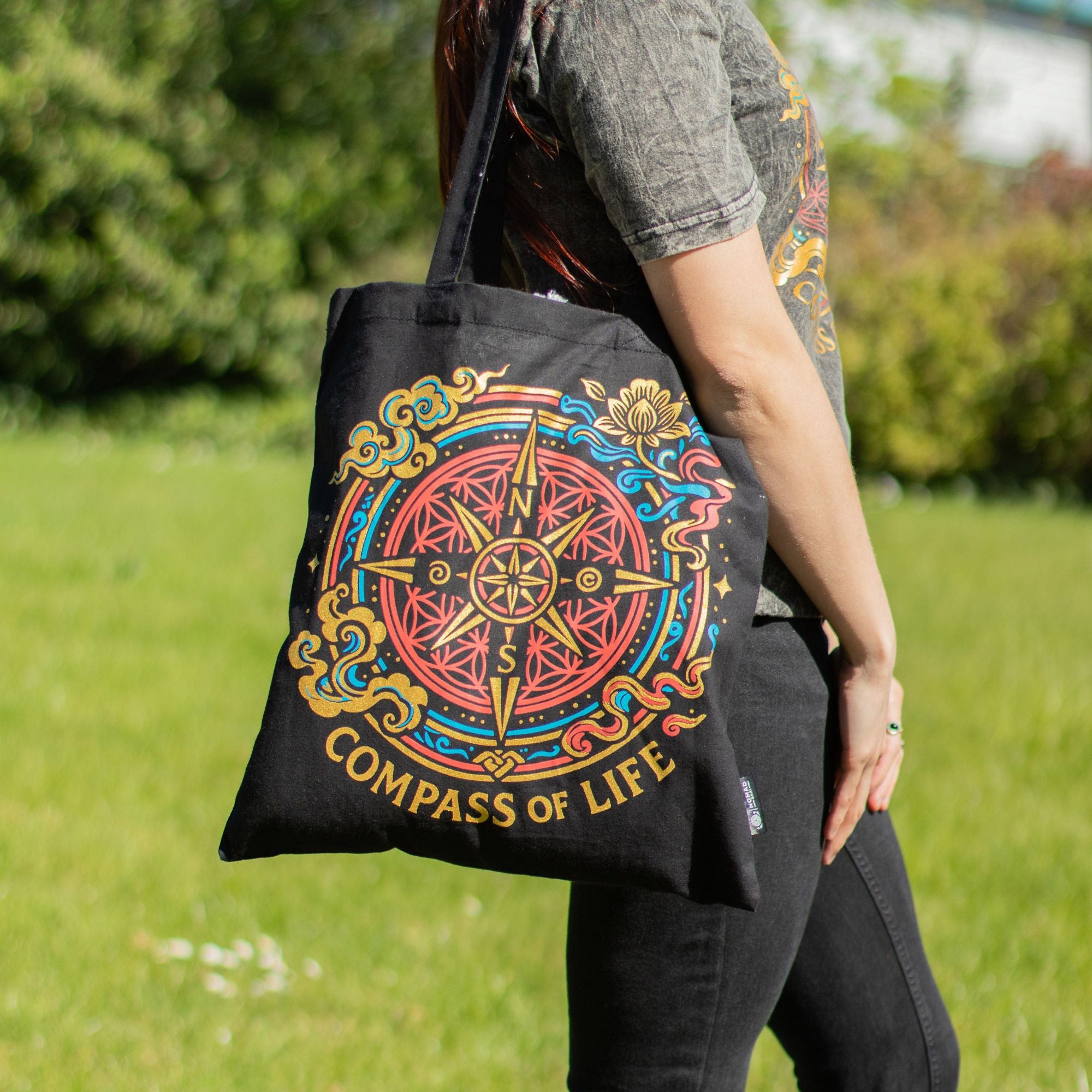 Nomad Sari Iconic Classic Tote Bag - Compass of Life - Black 6oz