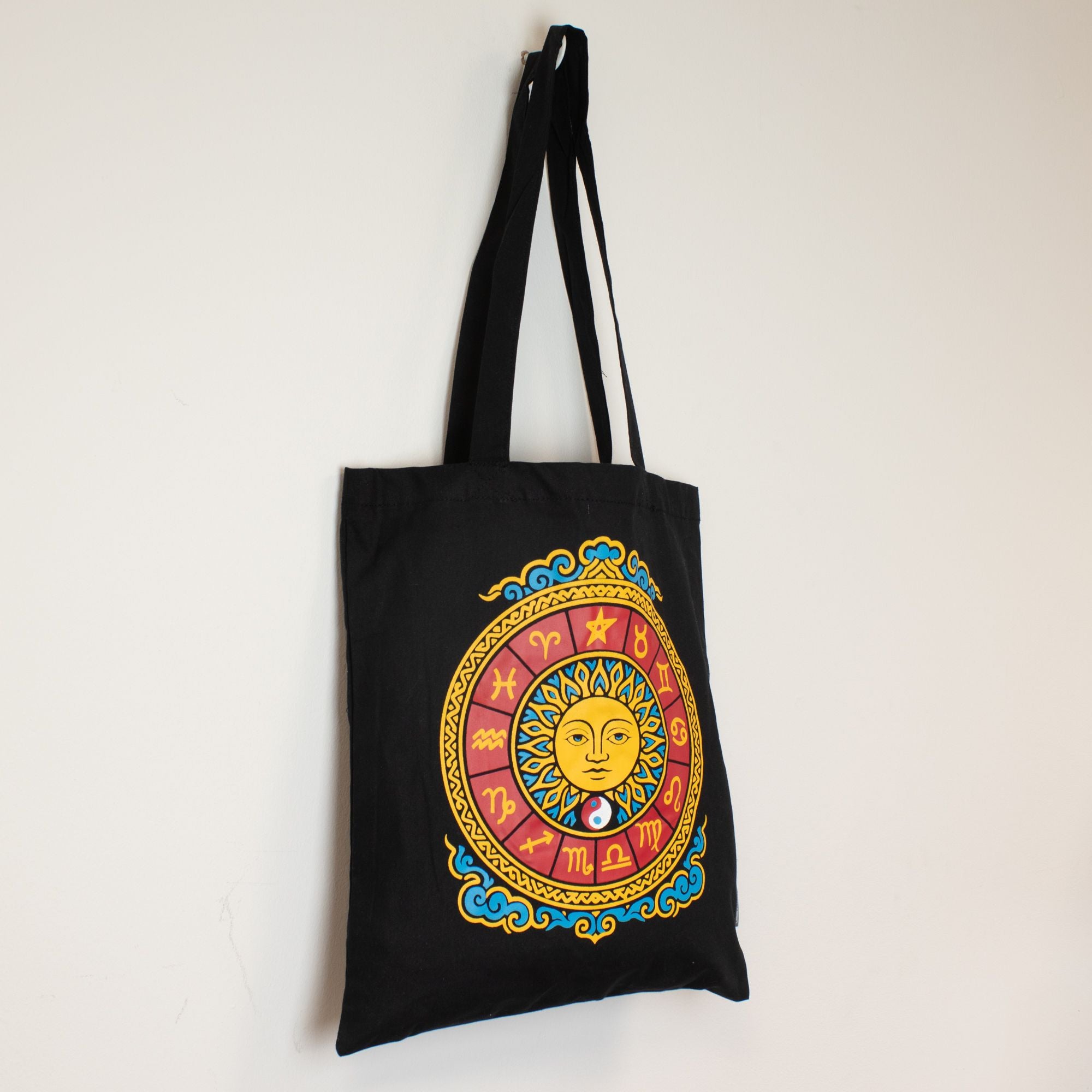 Nomad Sari Iconic Classic Tote Bag - Zodiac Sun - Black 6oz