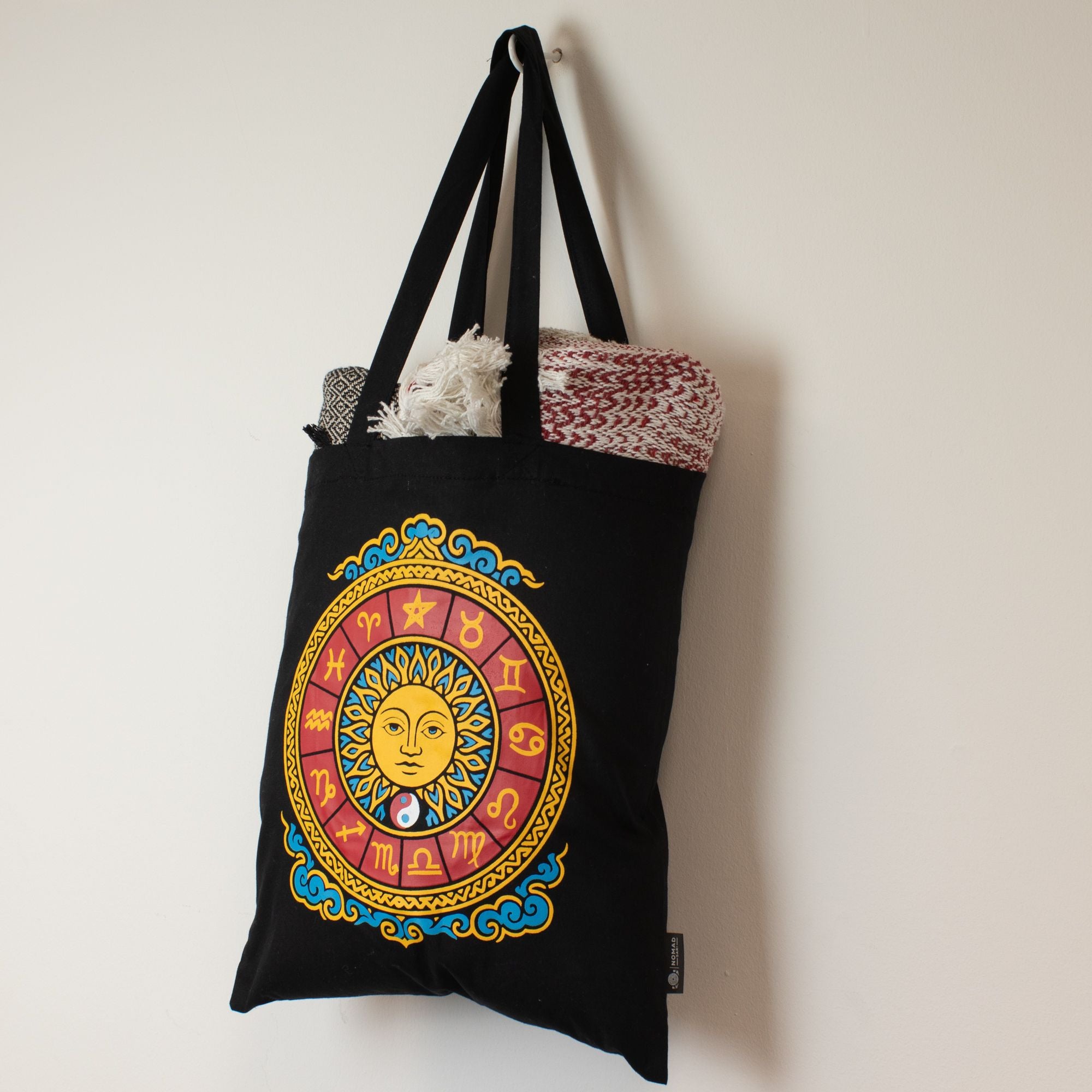 Nomad Sari Iconic Classic Tote Bag - Zodiac Sun - Black 6oz