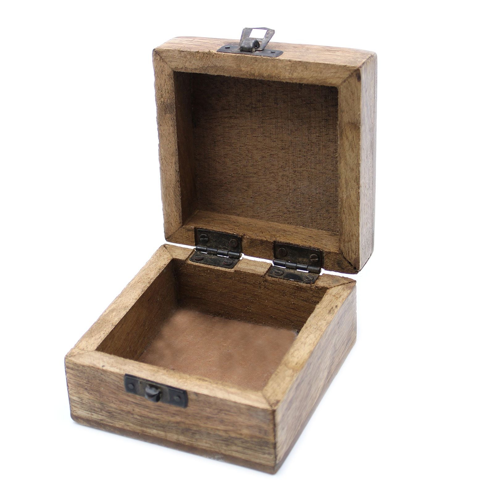 White Washed Wooden Box – 4x4 Slavic Design