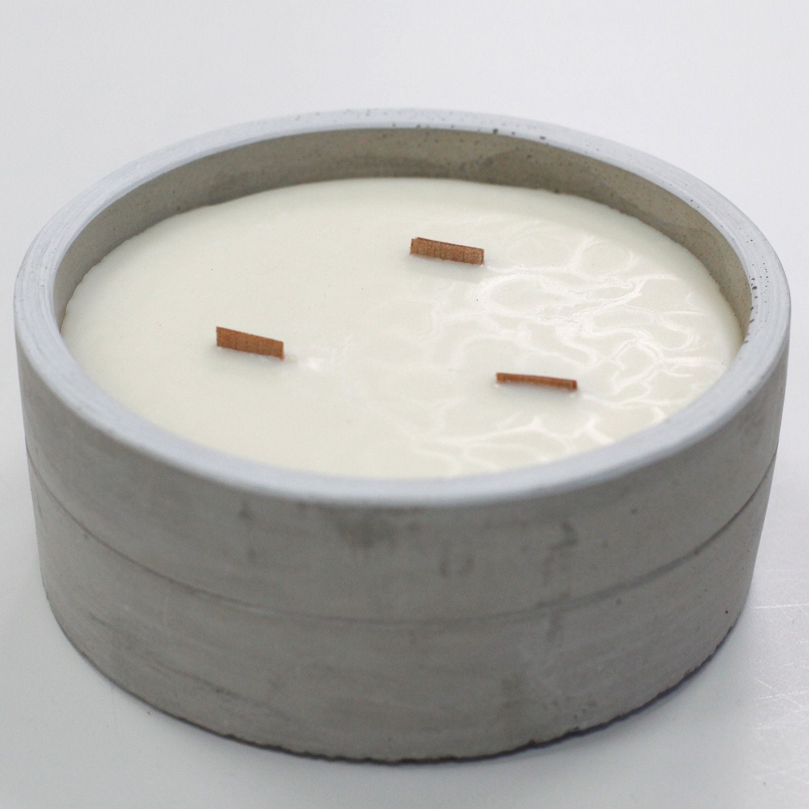 Concrete Wood Wick Candle – Crushed Vanilla & Orange (Large)