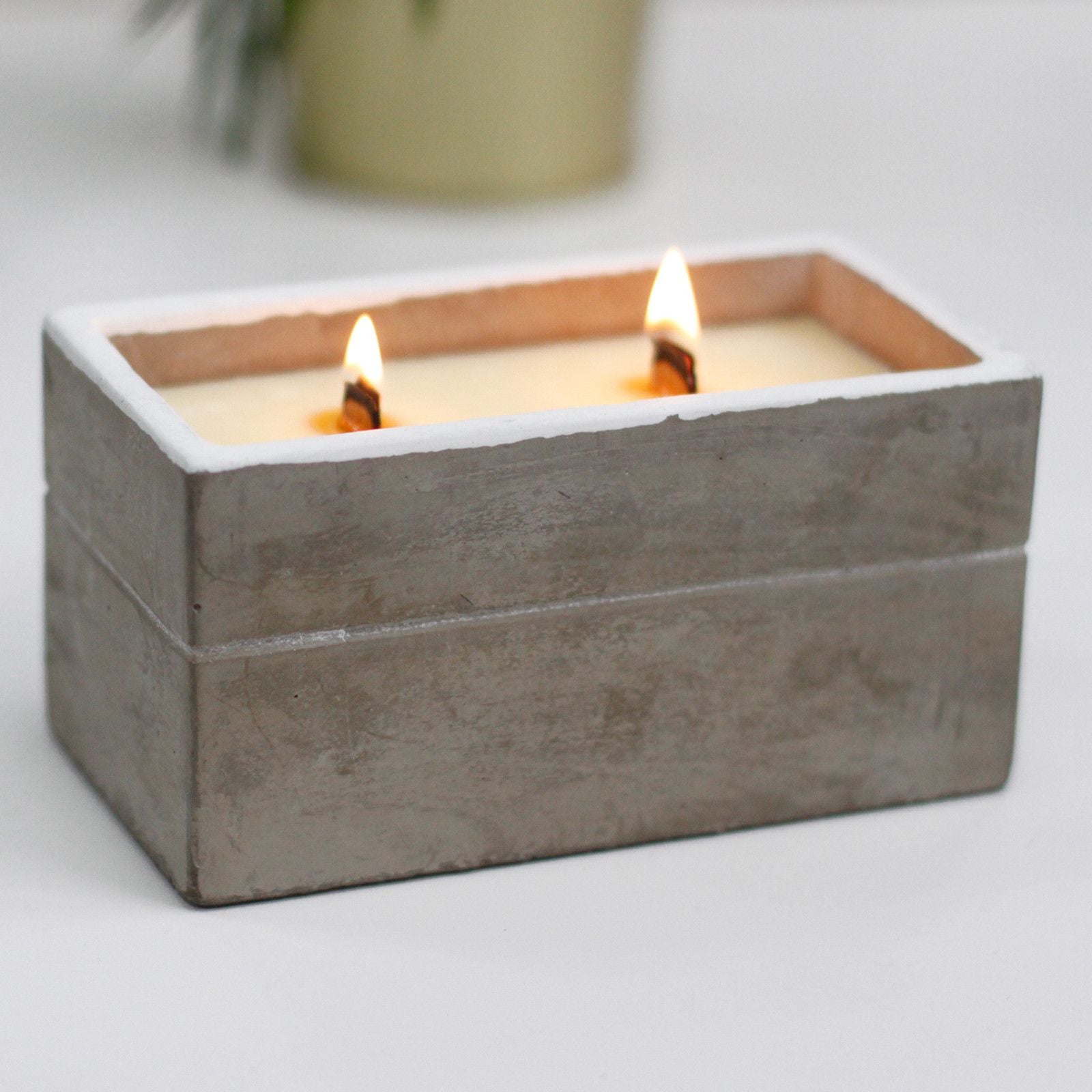 Concrete Wood Wick Candle – Spiced South Sea Lime (Large)