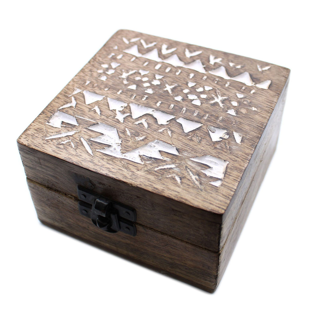 White Washed Wooden Box – 4x4 Slavic Design