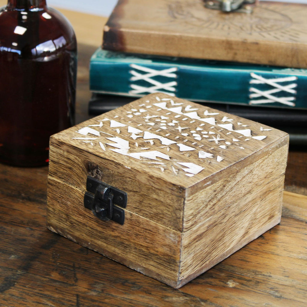 White Washed Wooden Box – 4x4 Slavic Design