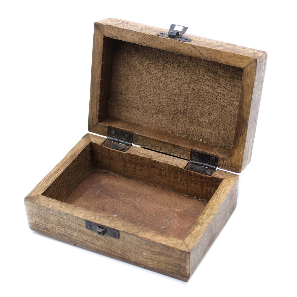 White Washed Wooden Box – 6x4 Slavic Design