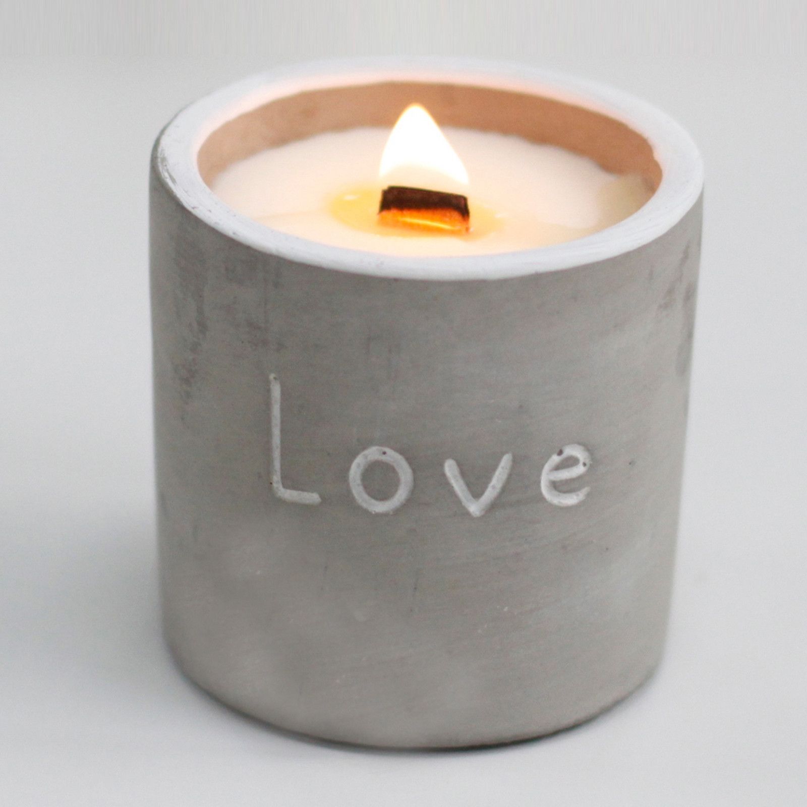 Concrete Wood Wick Candle – Purple Fig & Cassis (Medium)