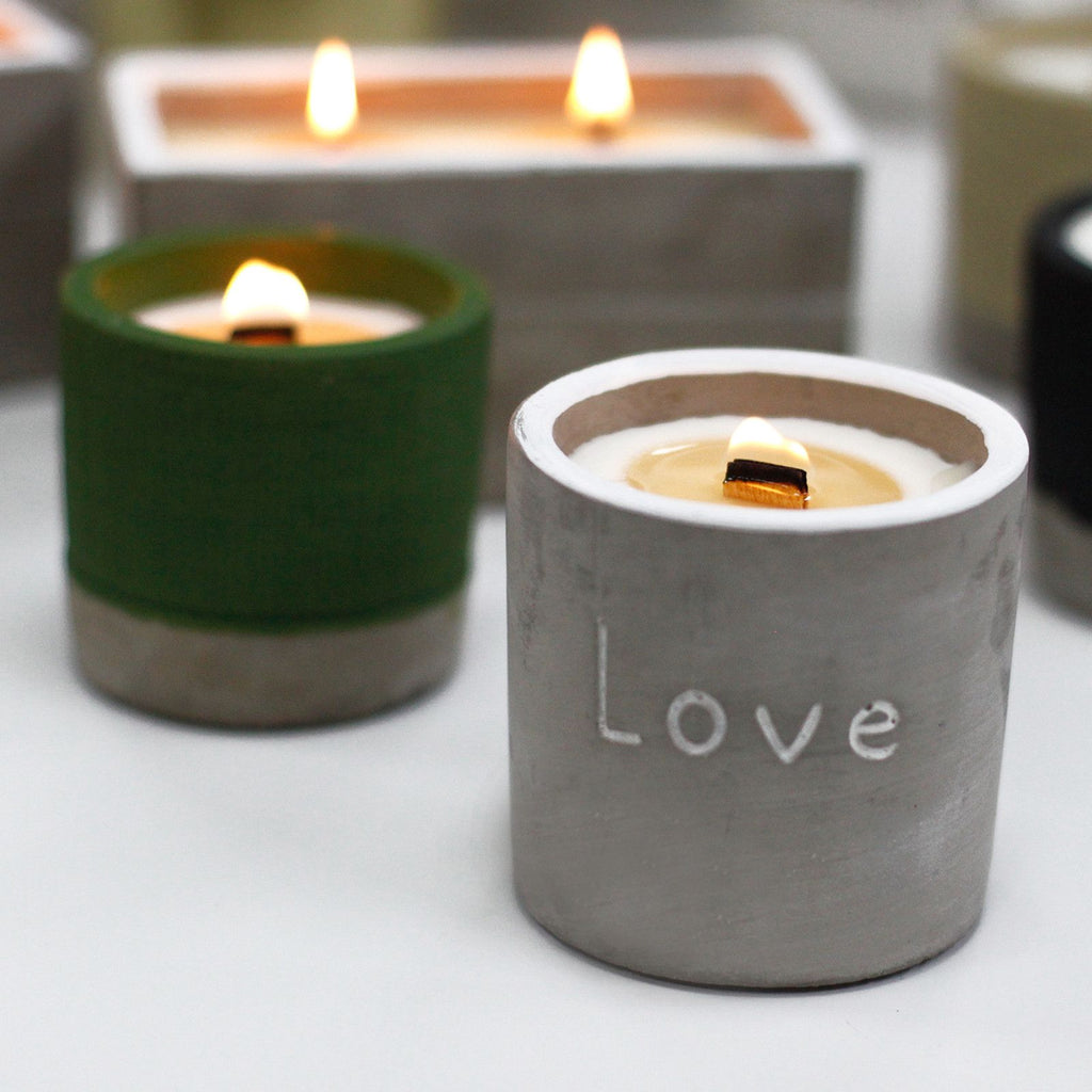 Concrete Wood Wick Candle – Purple Fig & Cassis (Medium)