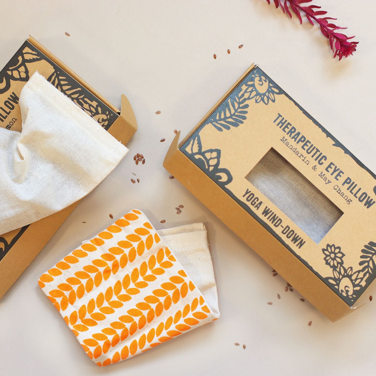 Agnes + Cat Eye Pillow – Yoga Wind-Down